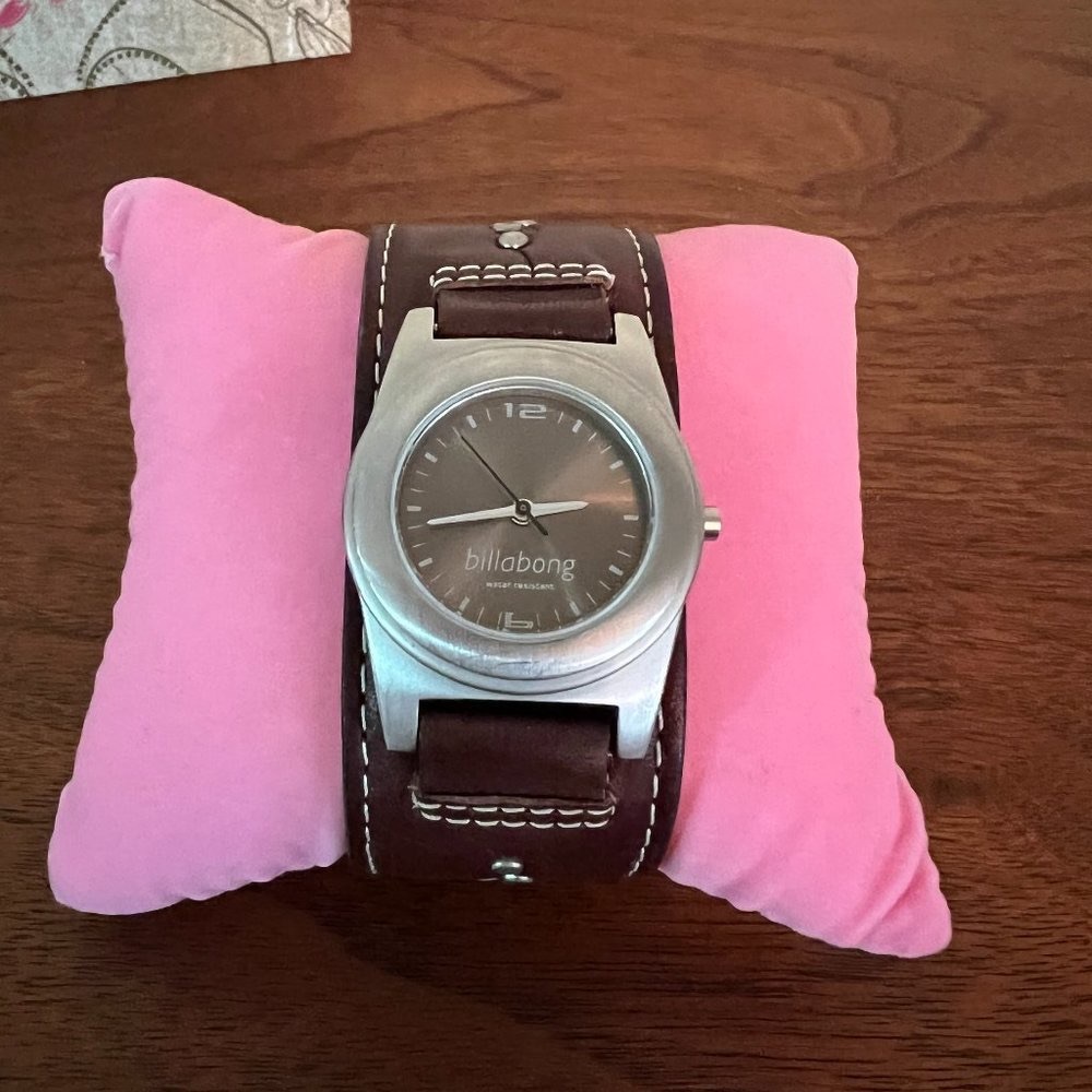 Billabong Rockettes Leather Cuff Watch - New Battery!